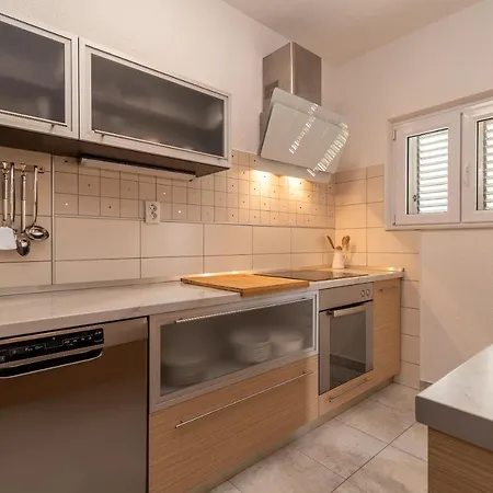 Apartament Fani *